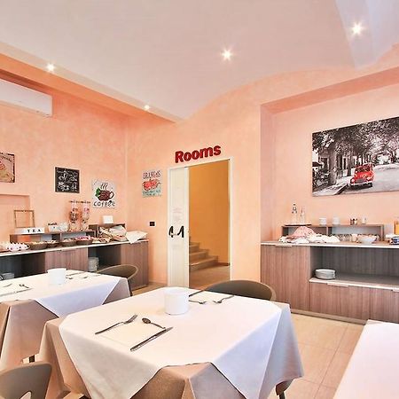 Hotel Carla Линяно Сабиадоро Екстериор снимка