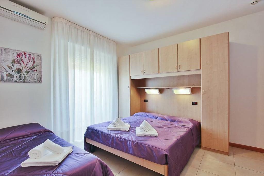 Hotel Carla Линяно Сабиадоро Екстериор снимка